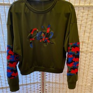 Olive Green Polyester/cotton long sleeve lightweight top